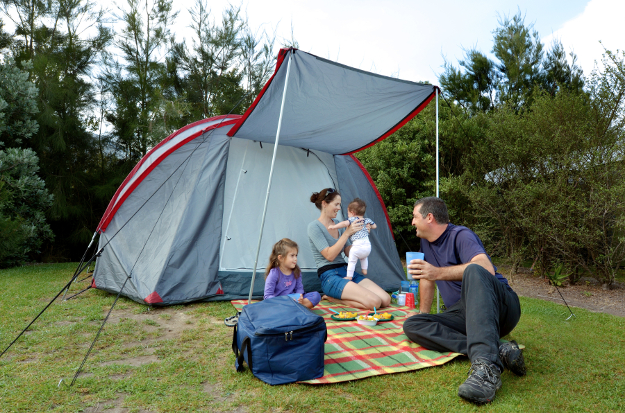 famille en camping sud de la france